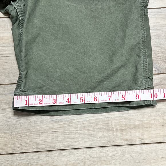 Carhartt Olive Green Cargo Shorts Boys Size 12 - Picture 5 of 9